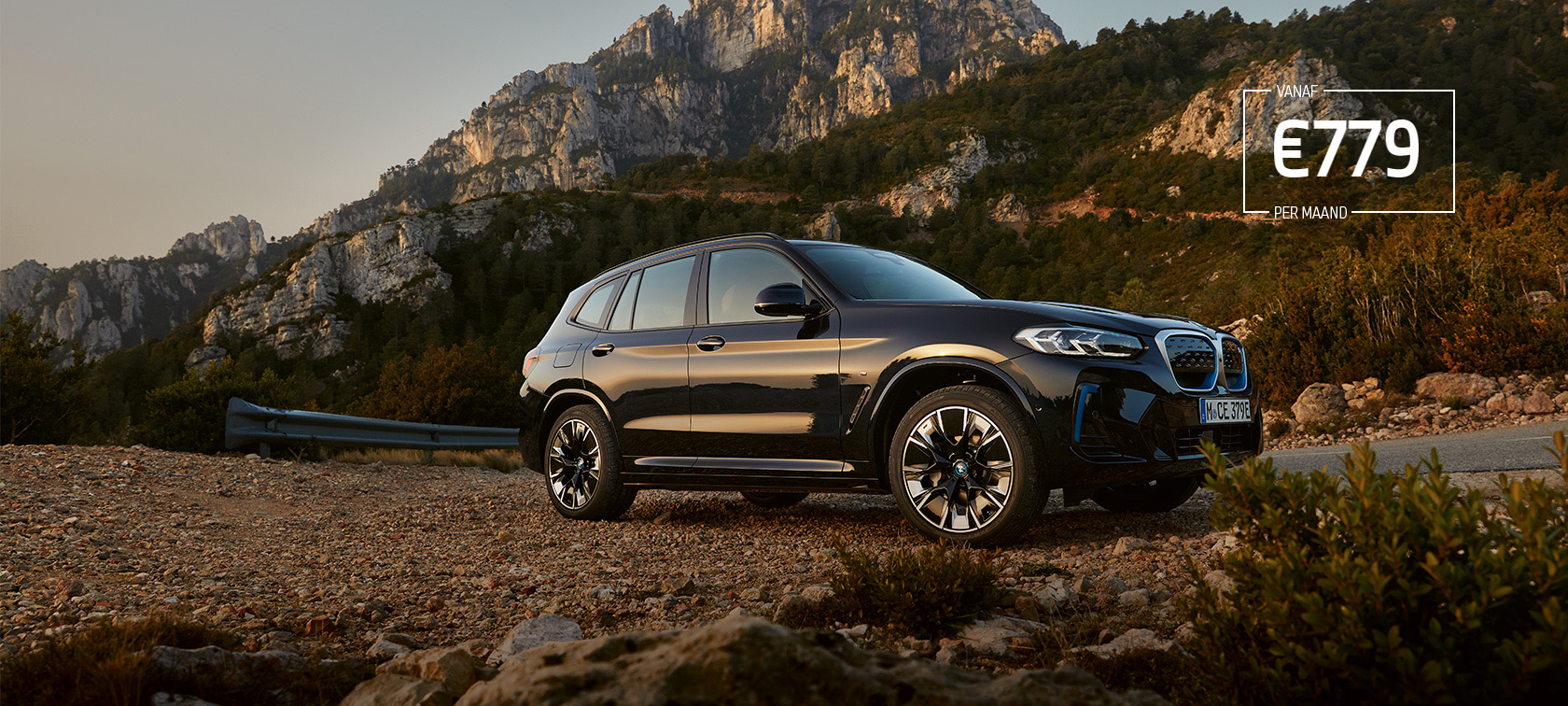 BMW iX3 G08 M Carbonschwarz zijaanzicht